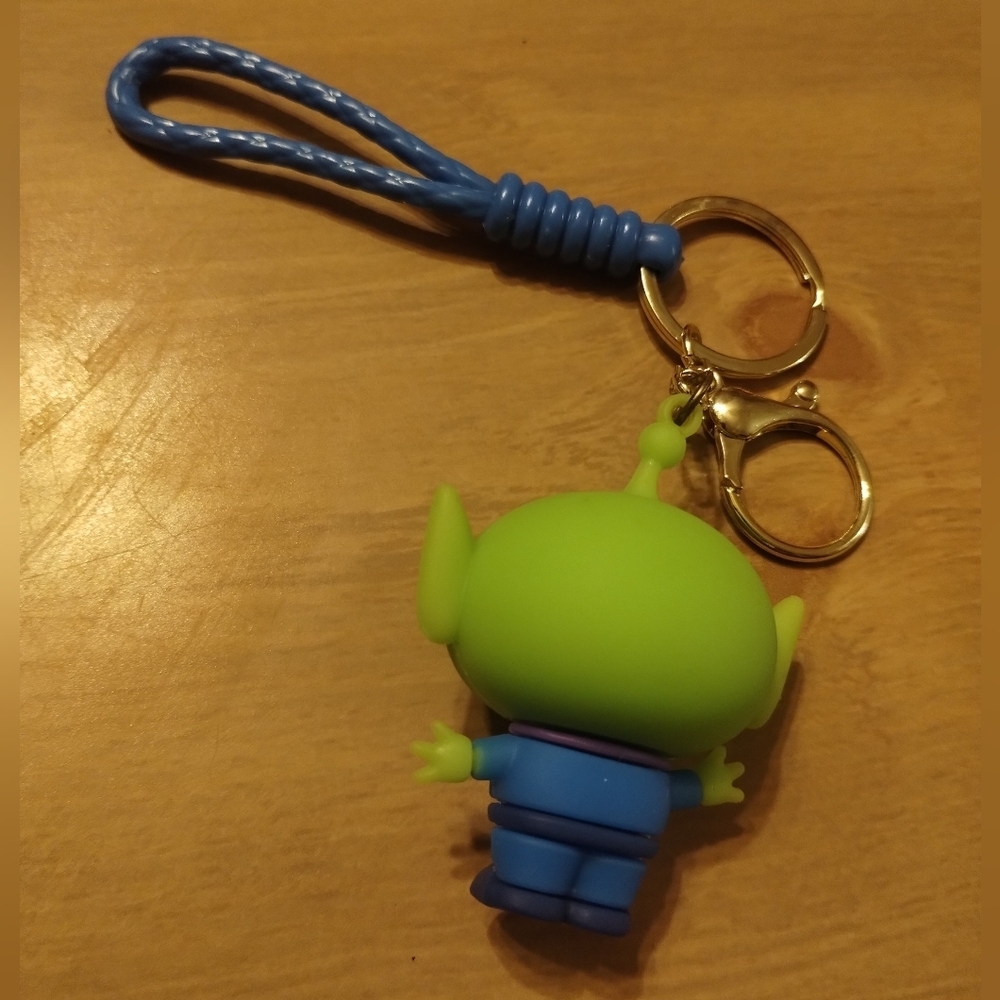 New Disney Pixar Toy Story Alien 3D Rubber Keychain | Cute Character Bag Charm - Picture 2 of 3